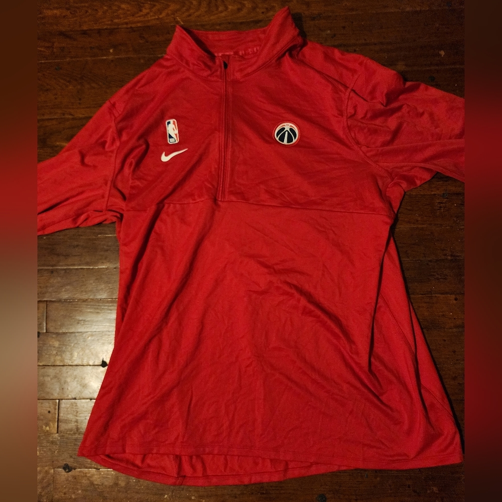 Washington Wizards Nike Men's sz 2XL Red Longsleeve Shirt